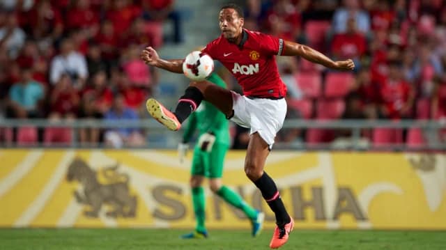 Rio Ferdinand: Nutzt Rollstuhl aufgrund von Verletzungen