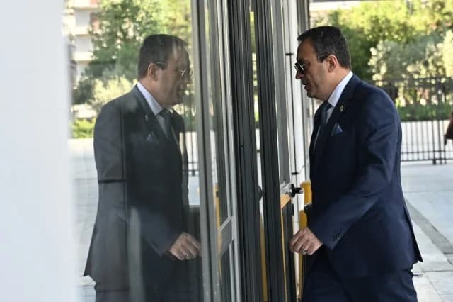 "Spartiates": Acquitted in Appeals Court for Deceiving Voters