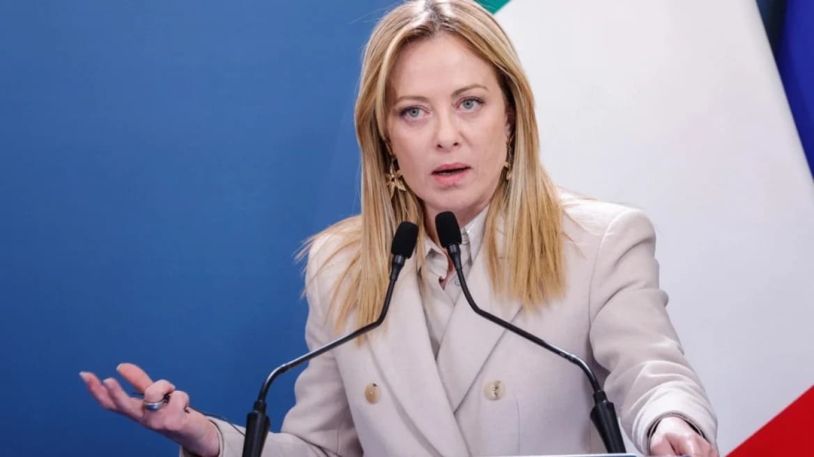 Мелони ужесточает позицию по иммиграции с помощью «морской блокады»