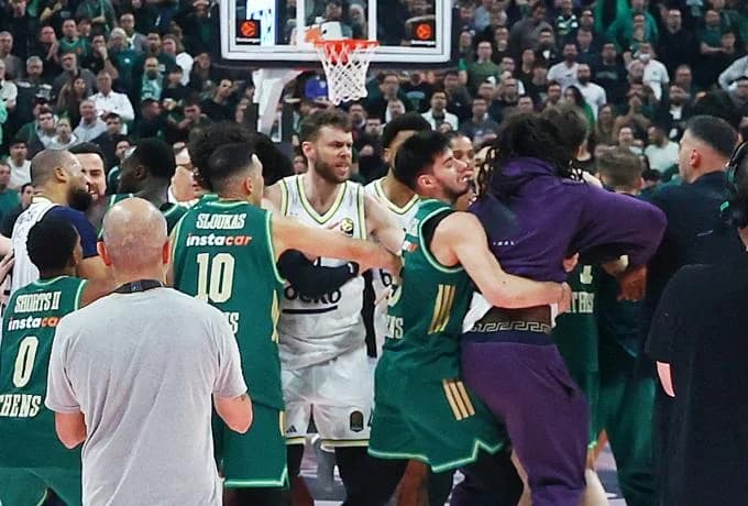 Φενέρμπαχτσε: Διαμαρτυρία στην Euroleague για τη σύρραξη με Μπόλντγουιν