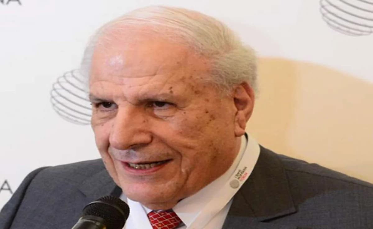 Απεβίωσε ο επιχειρηματίας Κωνσταντίνος Σιακόλας