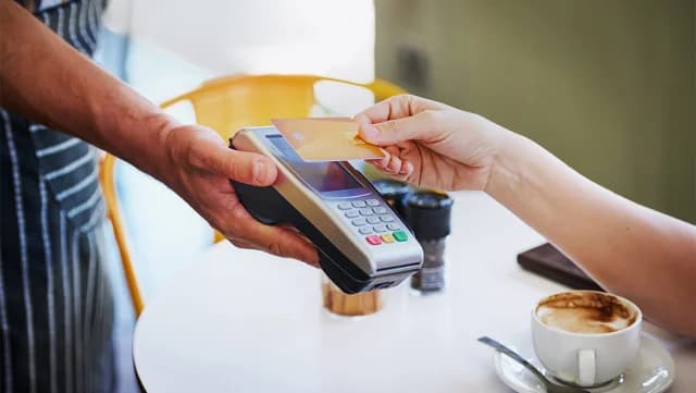 Παράταση για POS έως το 2025: Ποιοι επωφελούνται