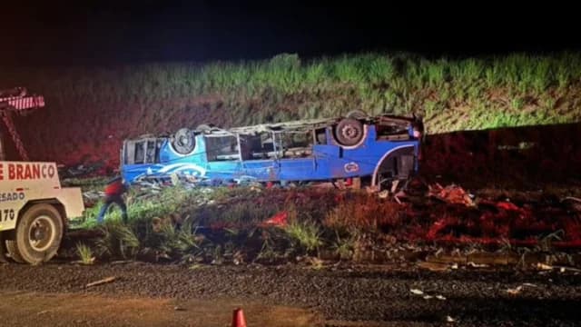 巴西巴士事故：6人死亡，46人受伤
