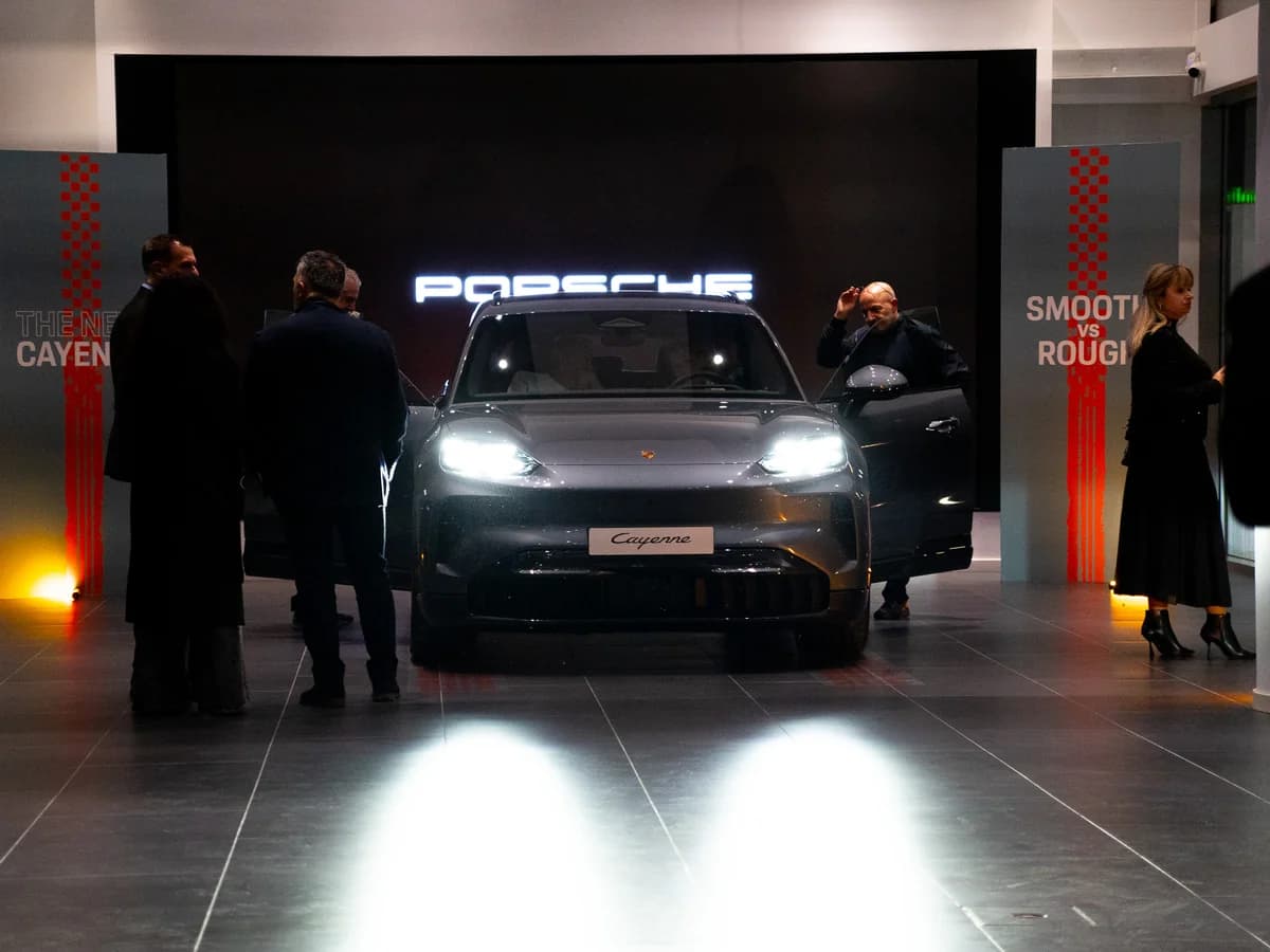 Αποκλειστική παρουσίαση της νέας Porsche Cayenne Electric στην Κύπρο