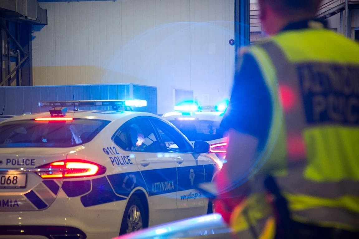 塞浦路斯警方在全岛范围内进行检查：逮捕和车辆扣押