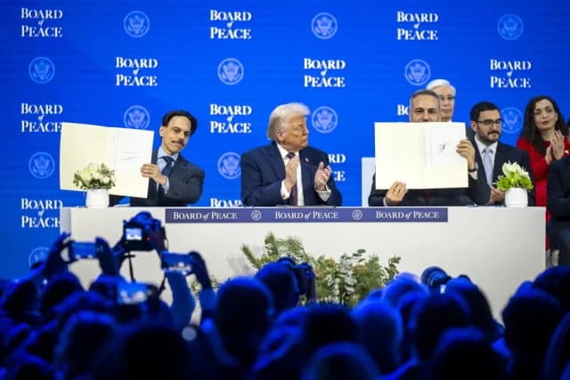 Trumps Friedensrat tritt zusammen: Teilnahme und Spaltung in Europa