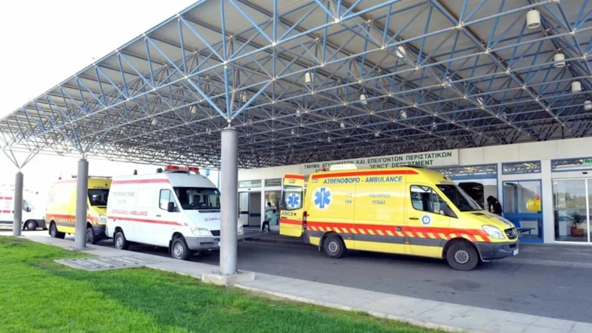 Prüfbericht: 11 Stunden Wartezeit in der Notaufnahme, Fehlfunktionen und Verzögerungen in Krankenhäusern