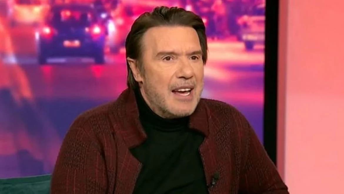Στράτος Τζώρτζογλου: «Μου δανείζουν σπίτι, δεν έχω χρήματα ούτε για βενζίνη»