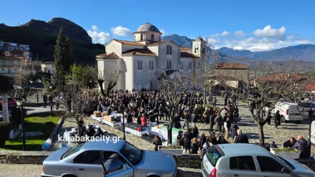Conmemoración de las víctimas del accidente de tren de Tempi: Chrysoula, Anastasia y Thomi Plakia