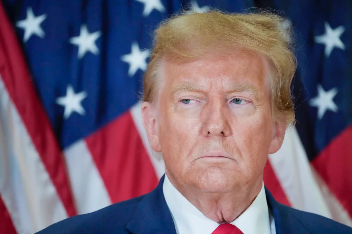 Donald Trump: Increases Tariffs on Imports to 15%