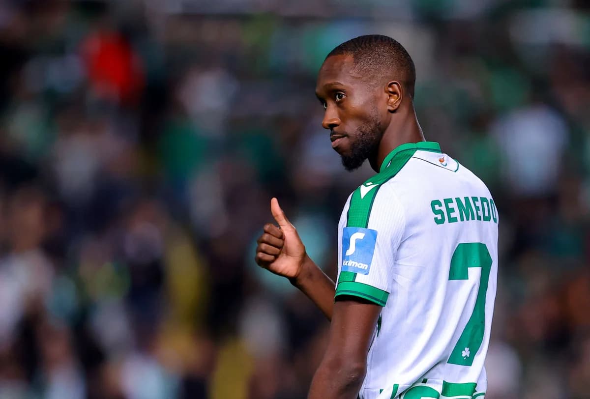 W. Semedo busca su primer gol contra el APOEL