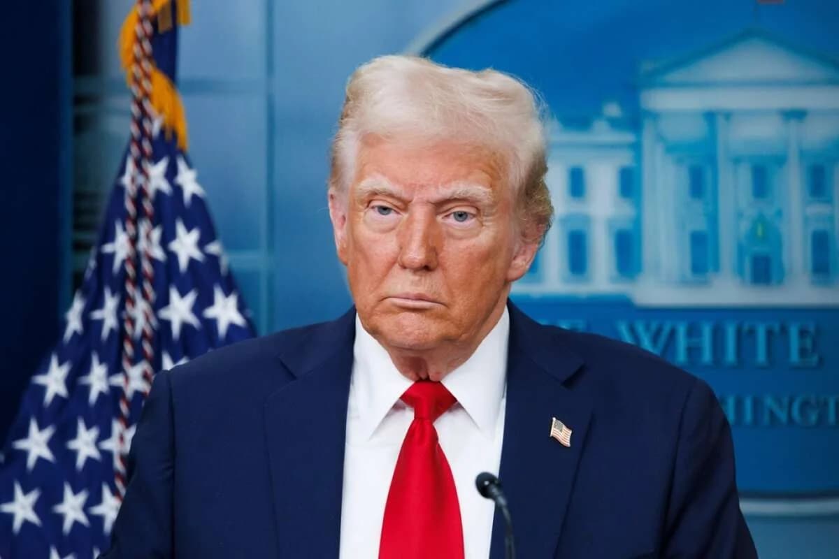 Трамп планирует нападение на Иран, утверждает экс-агент ЦРУ