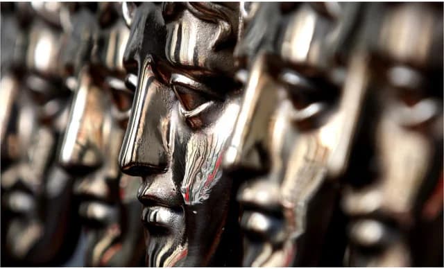 Tonia Sotiropoulou beeindruckt bei den BAFTAs 2026