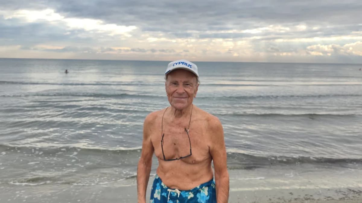 Andreas Lambrou: Lebenslektionen eines 93-jährigen Winterschwimmers