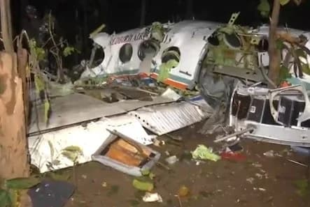Tragedia en India: 7 muertos en accidente aéreo
