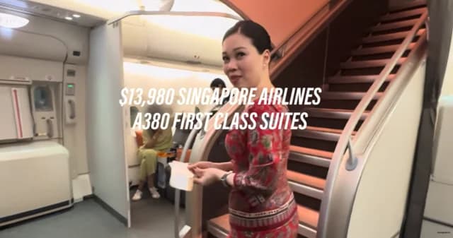 Influencer paga $14,000 por un billete de primera clase en Singapore Airlines