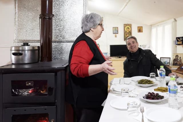 Mitsotakis Dines with the 'Lady of the Delta' in Evros