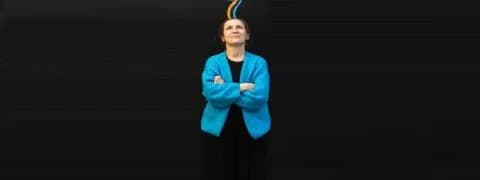 Youli Tsagkaraki: 'Los padres deben consultar a especialistas para resolver sus problemas'