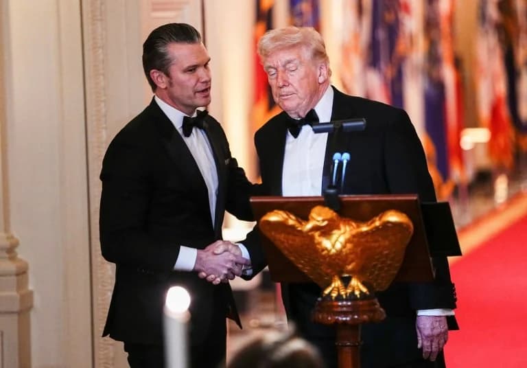 Trump ordena detener la cooperación de agencias federales con Anthropic