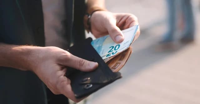e-EFKA and DYPA: Payments until March 6 – Beneficiaries Details