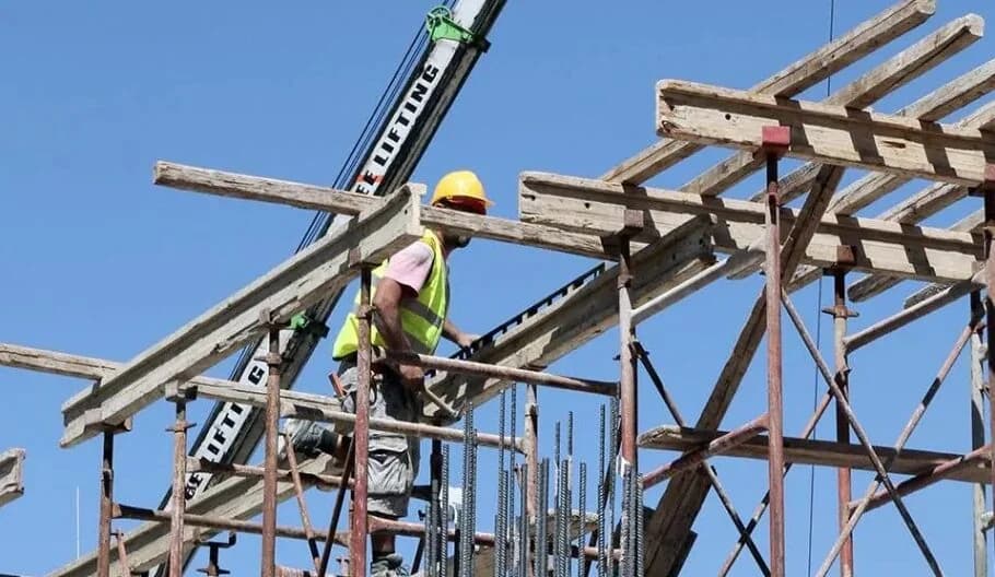 Интенсивные проверки нелегальной занятости на Кипре в 2025 году