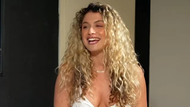 Antigoni Buxton: Erfreut über Shakira-Vergleiche