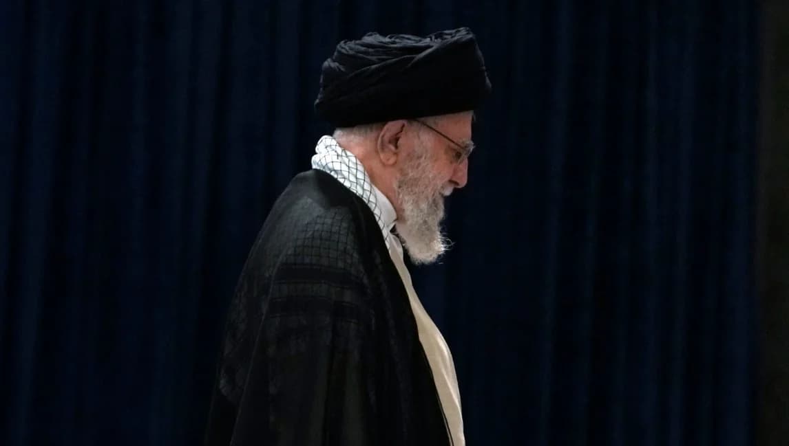 Αλί Χαμενεΐ: Ο θάνατος του ανώτατου ηγέτη του Ιράν
