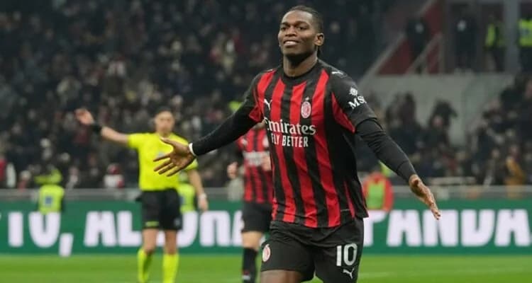 Milan vence 2-0 a Cremonese con goles de Pavlović y Leão