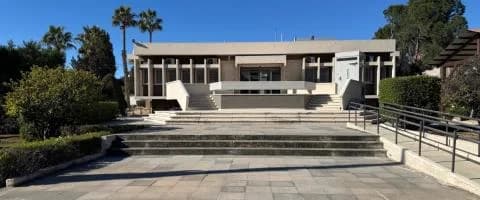 Gemeinde Kouri fordert Sirenen nach Angriff auf Akrotiri-Basis