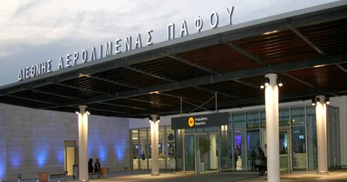 Тревога в аэропорту Пафоса: эвакуация из-за подозрительного объекта