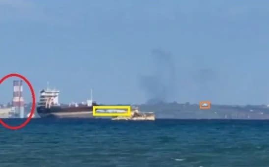 דקליה: עשן נראה ליד בסיסים בריטיים