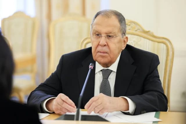 Lavrov: Ataques a Irán podrían impulsar desarrollo de armas nucleares