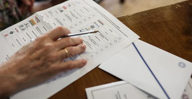 Νομοσχέδιο για επιστολική ψήφο των αποδήμων στη Βουλή: Αντιδράσεις από την αντιπολίτευση