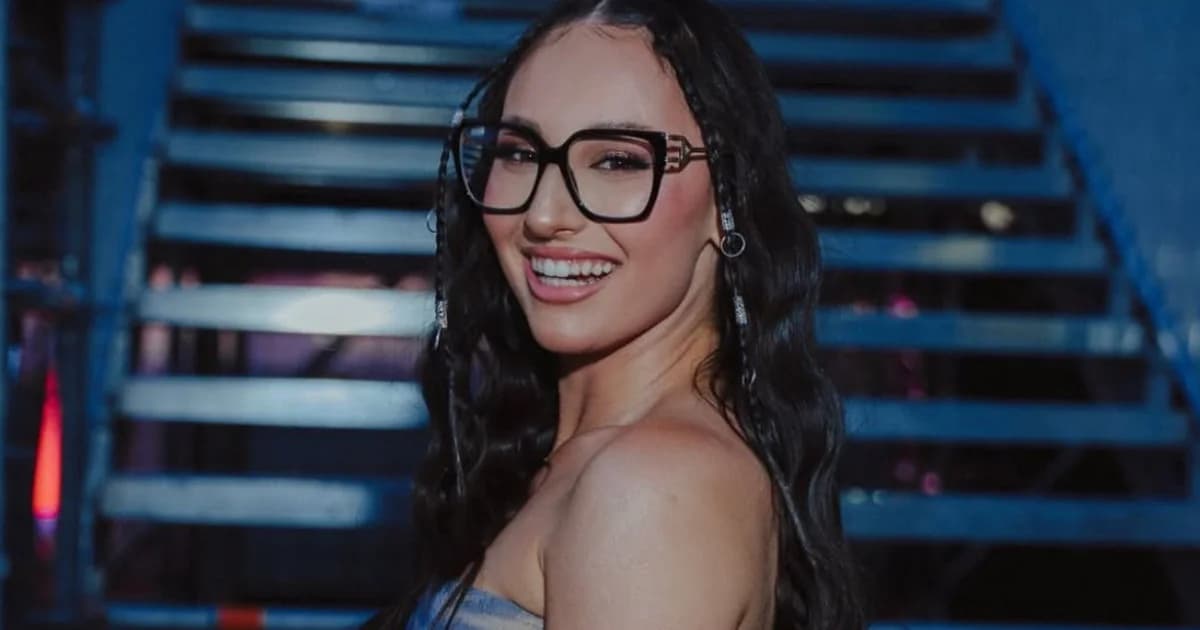 קלאודיה: סרטון עדין עם אהובה
