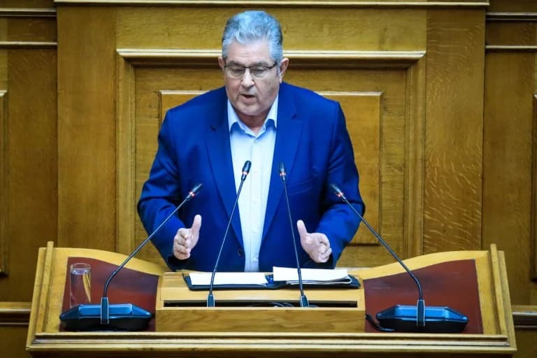 Koutsoumbas: Exigimos la rescisión del acuerdo con EE.UU. sobre las bases