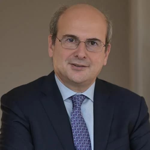 Hatzidakis: Griechenland wird Energiekosten für die Industrie senken