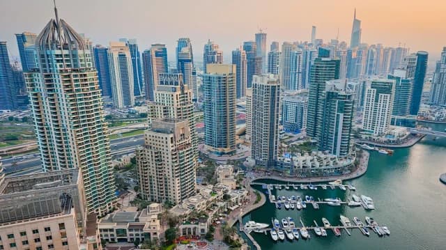 Massenexodus Superreicher aus Dubai mit Privatjets