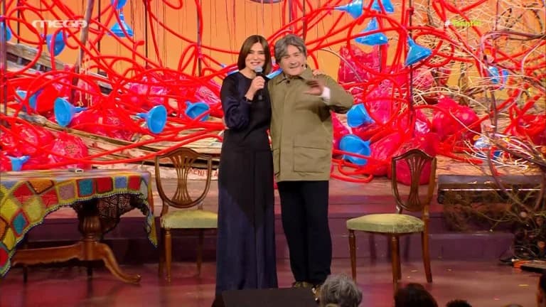 玛丽亚·纳夫普利奥图在《Al Tsantiri News》节目中表示：“我们所爱的人让我们坚持下去”