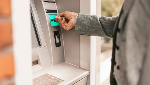 e-EFKA to Pay Retroactive Benefits to 1,015 Pensioners Tomorrow