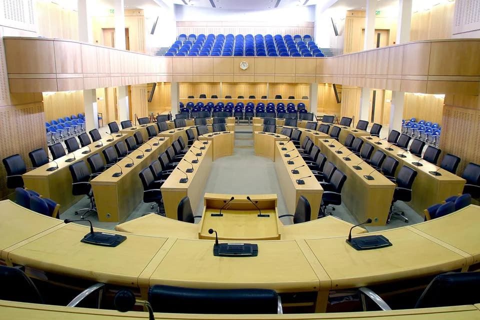 Parliament Approves ONEK Budget for 2026 Amid Controversy