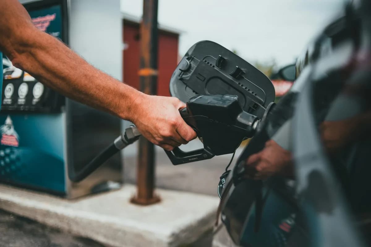 Suben los precios del combustible en la Chipre ocupada por tensiones geopolíticas