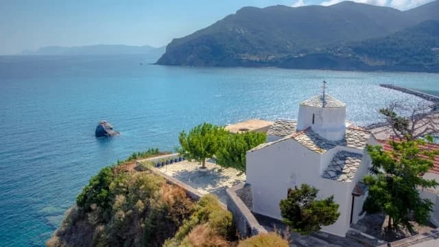 Σκόπελος: Αφιέρωμα του En Voyage στο νησί του «Mamma Mia»