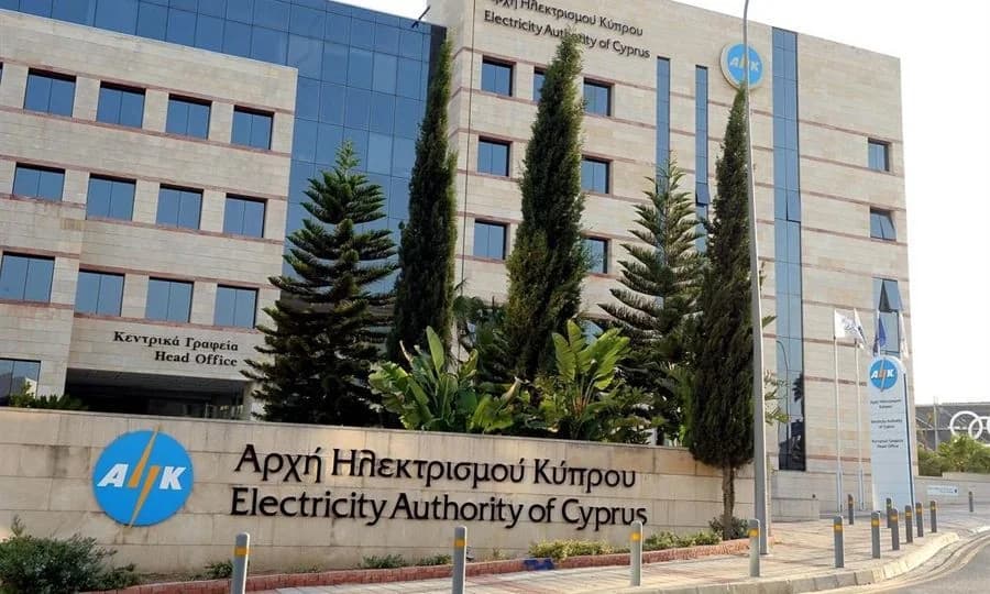 Профсоюзы Управления электроэнергетики Кипра требуют отозвать законопроект о телекоммуникациях