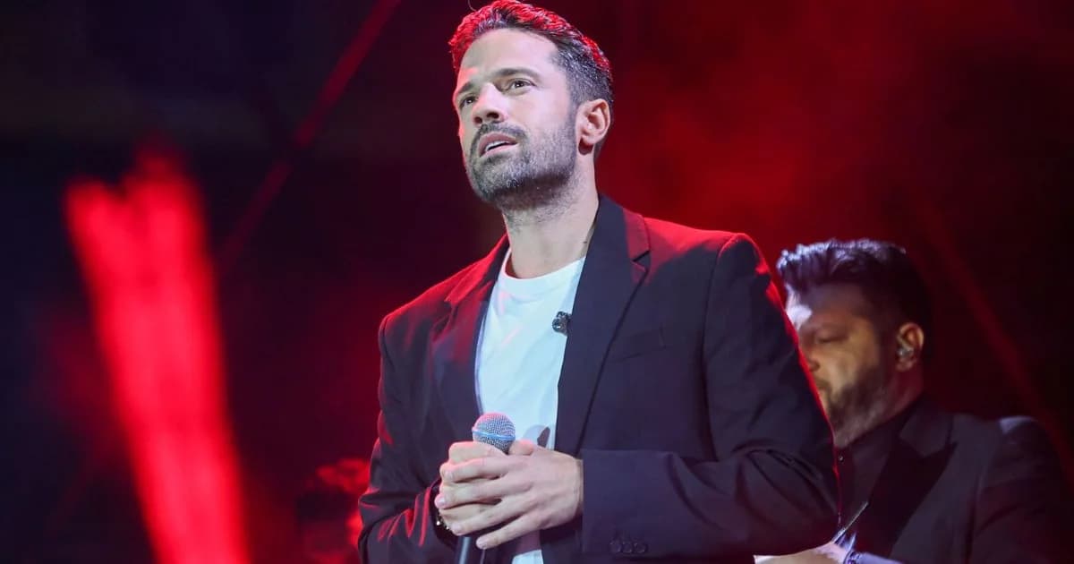 Konstantinos Argiros: Sold Out Concert at Chicago's United Center