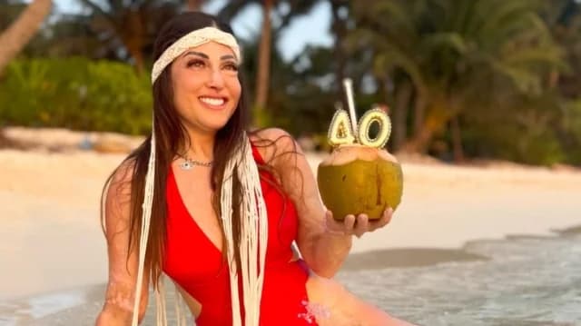 Ioanna Paliospirou feiert ihren 40. Geburtstag auf den Malediven