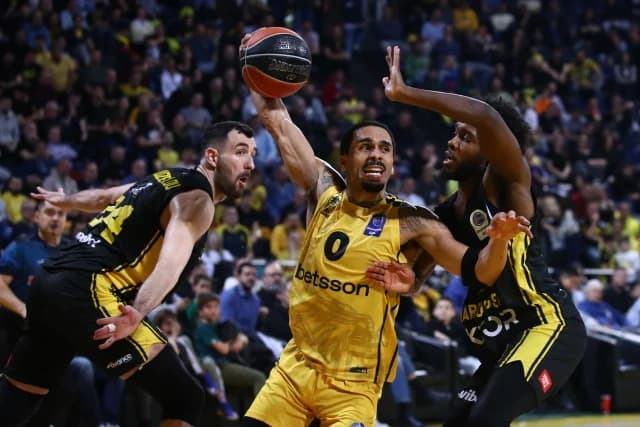 Άρης: Εύκολη νίκη 102-76 επί του Αμαρουσίου