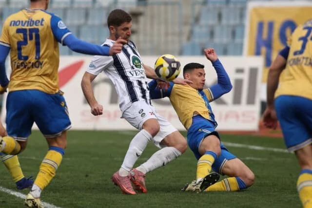 Super League 2: Iraklis Continues Undefeated Run, Niki Volou Also Wins