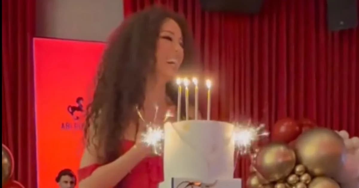 Ελένη Φουρέιρα: Έκπληξη γενεθλίων από την Panik Records