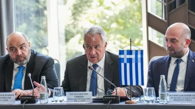 וורידיס נפגש עם טורקיה ובולגריה בנושא הגירה