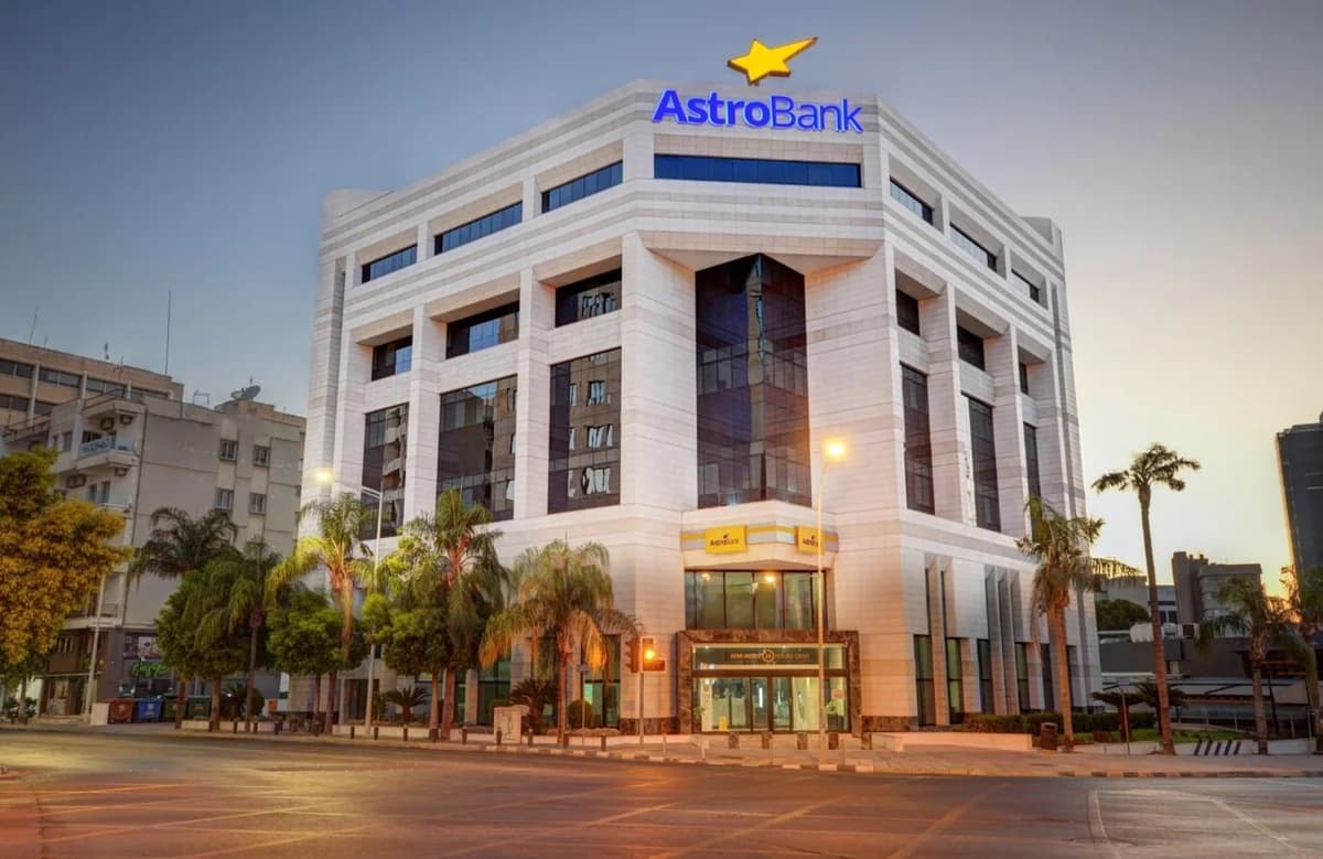 AstroBank 出售给 Alpha Bank 集团的协议已签署